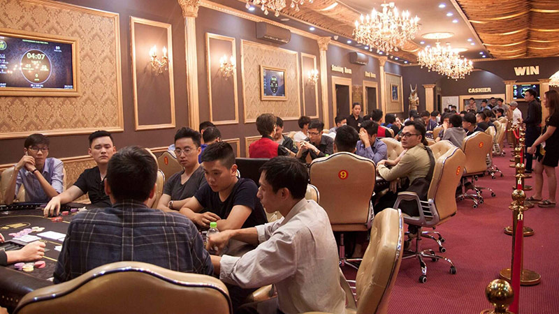 Đánh poker live tại các CLB Poker Việt Nam